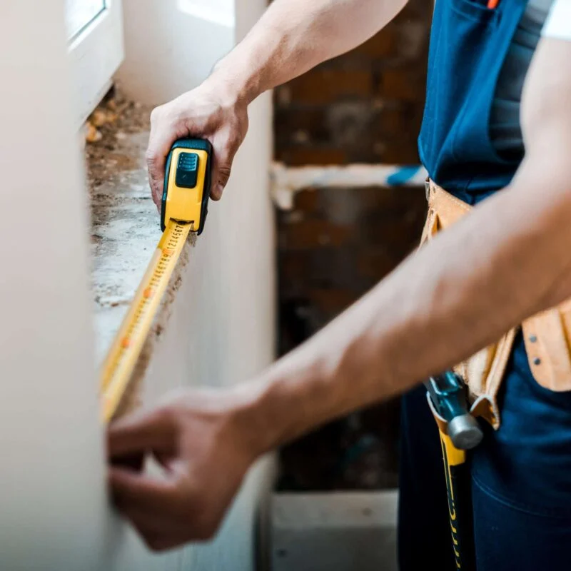 Klussen in huis laten doen, groot of klein? Vind een allround klusser bij jou in de buurt via GekeurdeVakman.